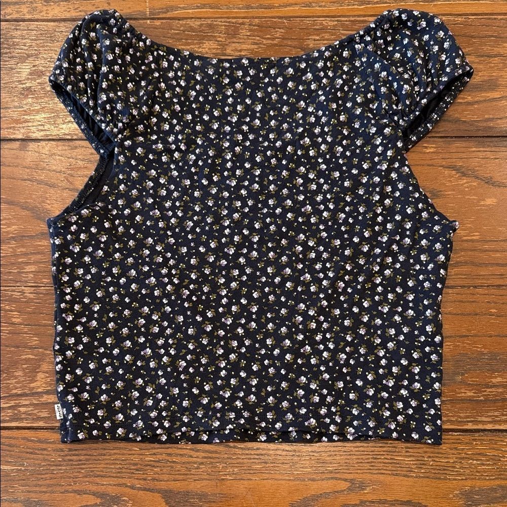 Levi’s Floral Crop Top Large Navy Ditsy Print Puff Sleeve Scoop Neck - Picture 4 of 5